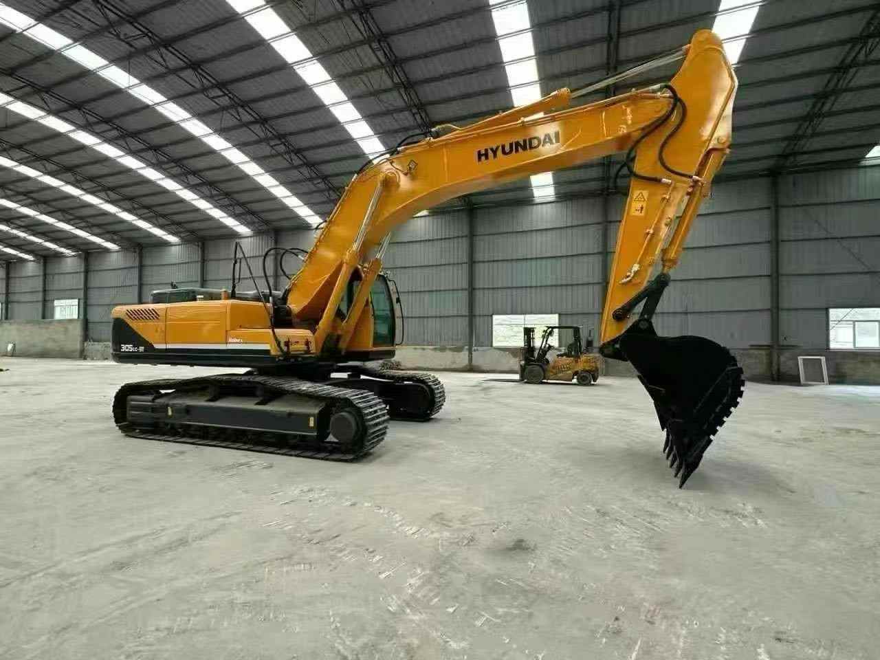 Hyundai R305-9 Excavator